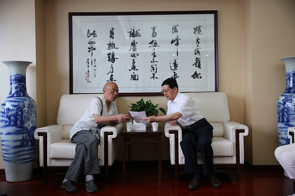 2副本.jpg